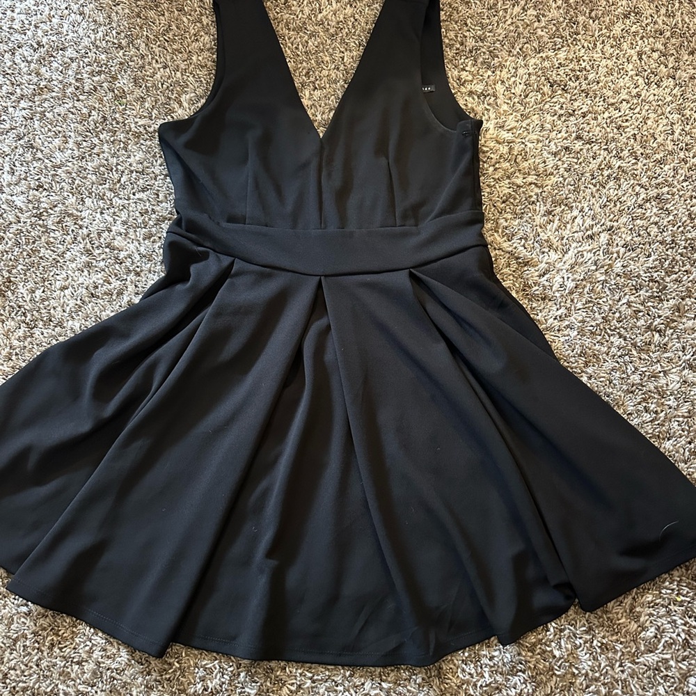 Haute Monde Black A-line Cocktail Dress with Plunge Neckline